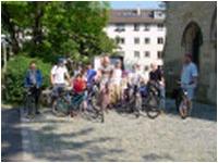 Gemeindeausflug 2004 - Start der Fahrradgruppe